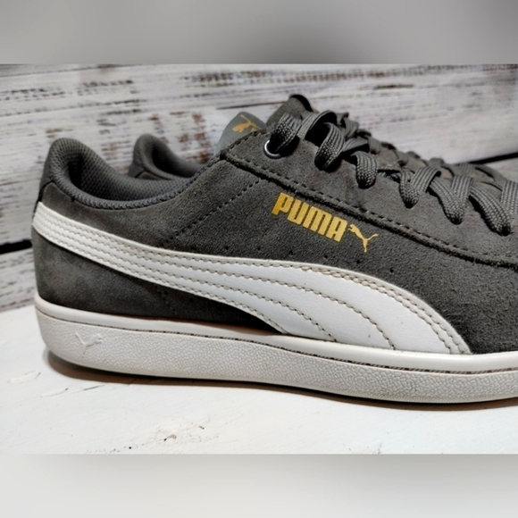 Puma Vikky Suede Sneakers Gray White – Size 10 – Low Profile Classic Court Style - Picture 6 of 7